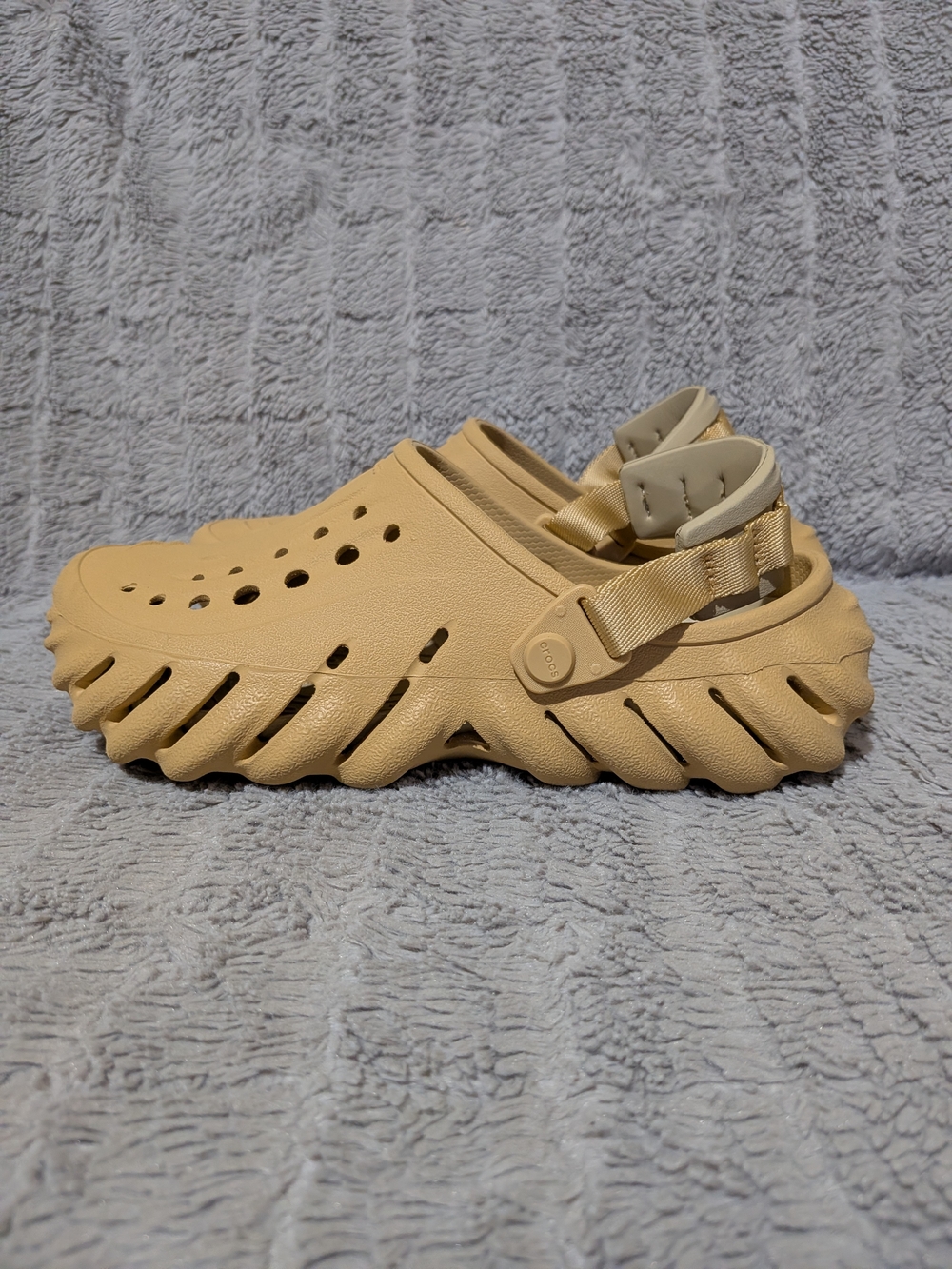 CROCS Tan Sculpted Vent Clog Size 6 Men / 8 Women